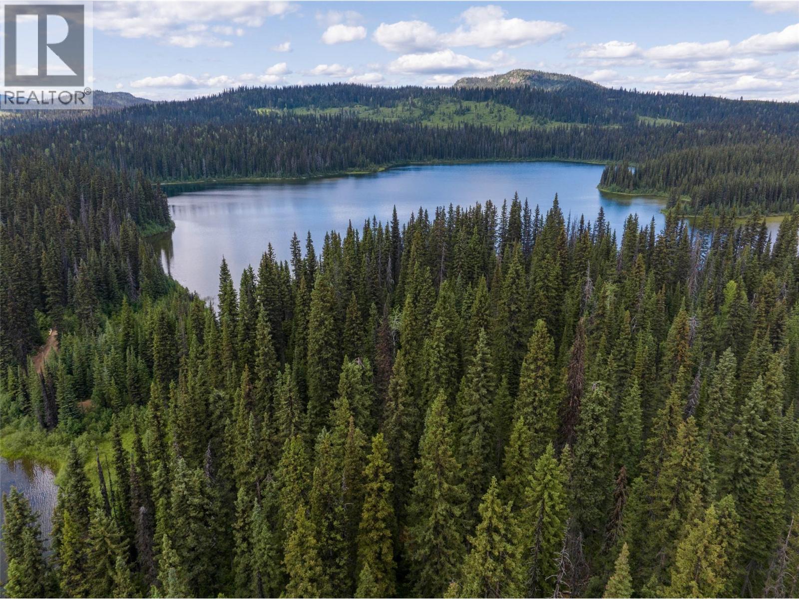  Taweel Lake Road, Little Fort