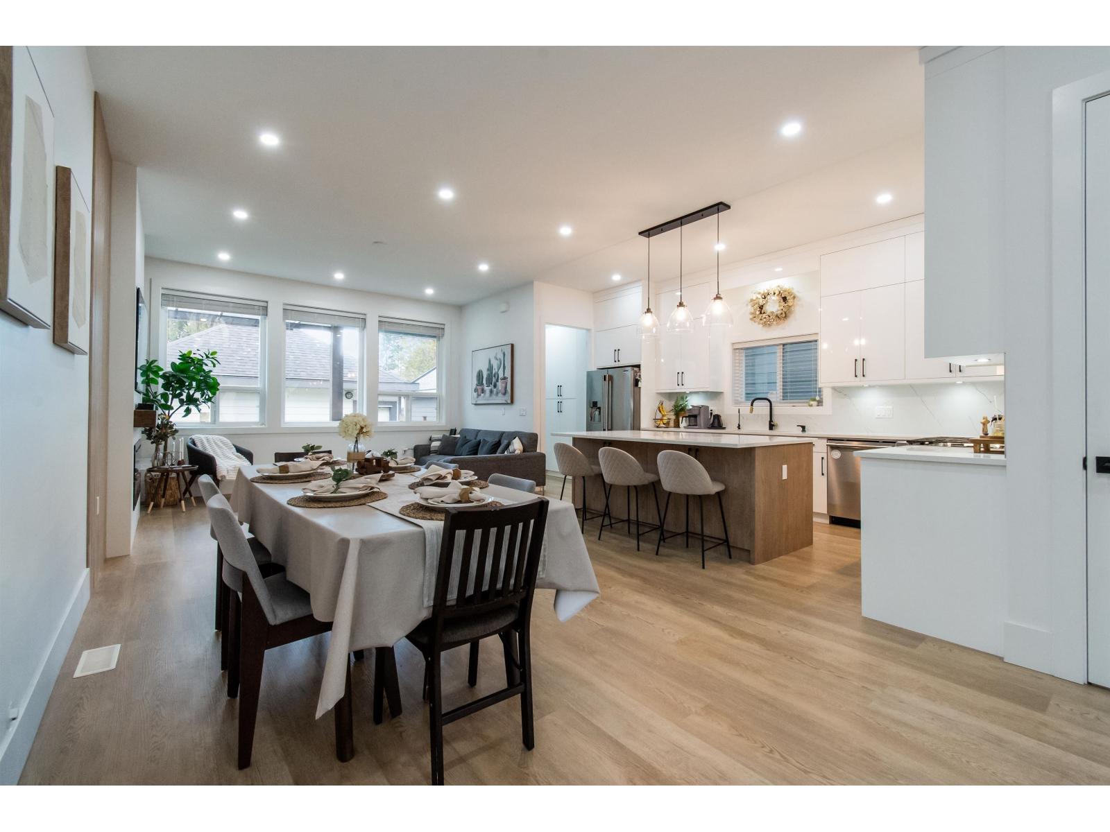 2561 168 Street - photo 2