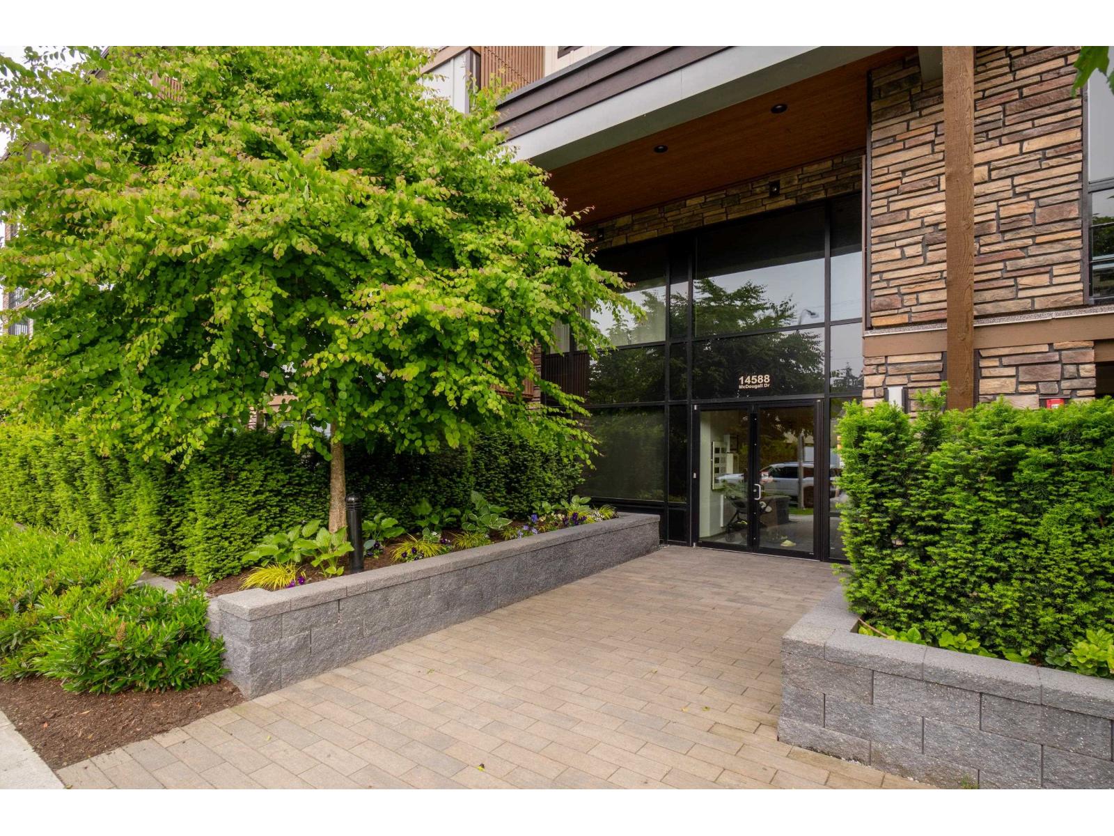 103 14588 MCDOUGALL DRIVE, Surrey