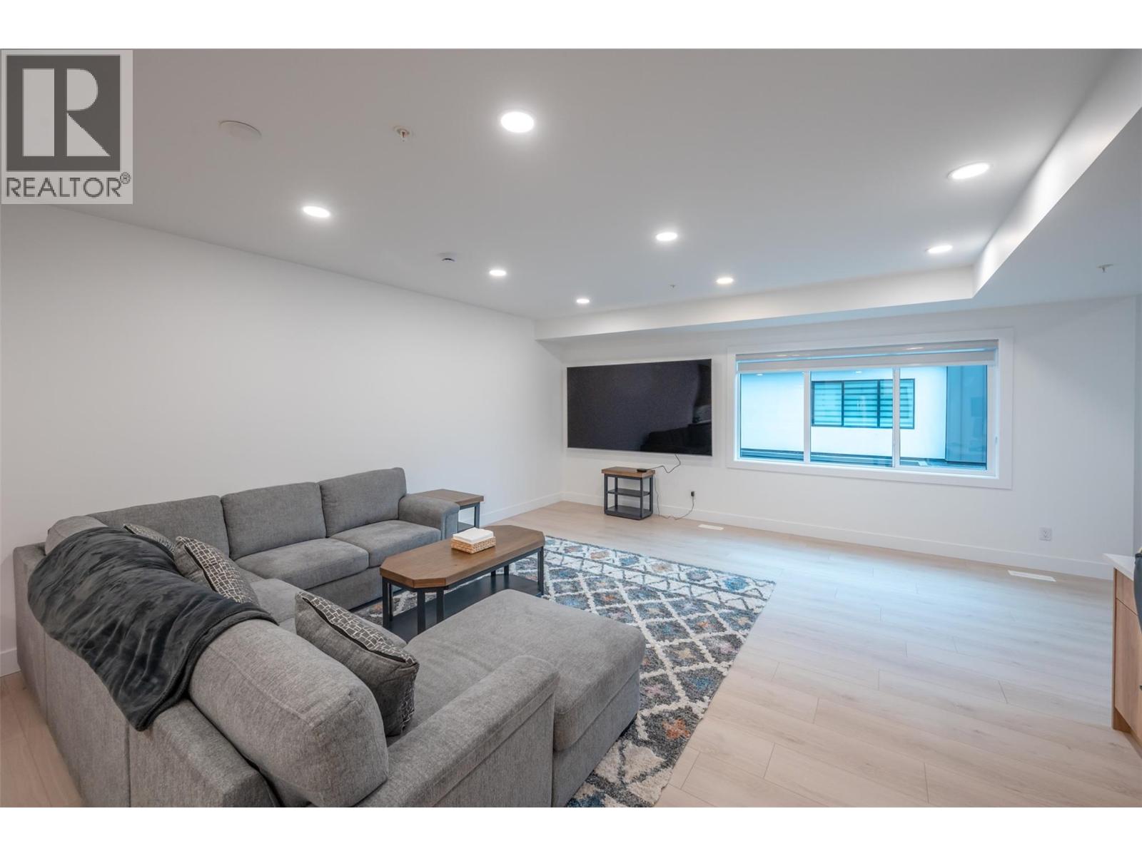 10615 ELLIOTT Street Unit# 103, Summerland