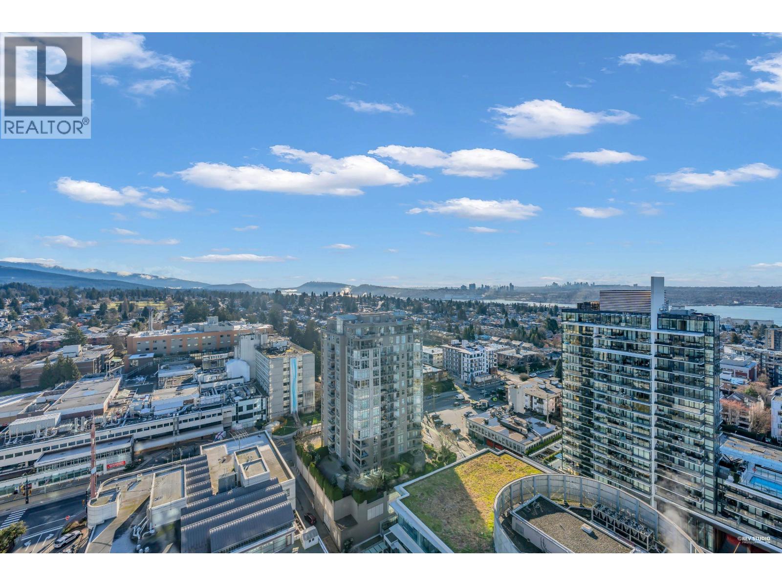 2301 125 E 14TH STREET, North Vancouver