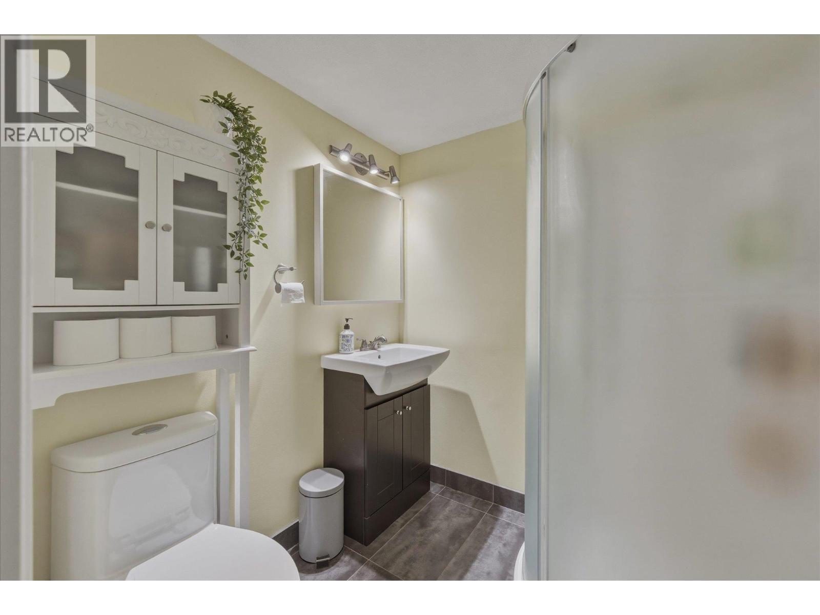 C102 40140 WILLOW CRESCENT, Squamish