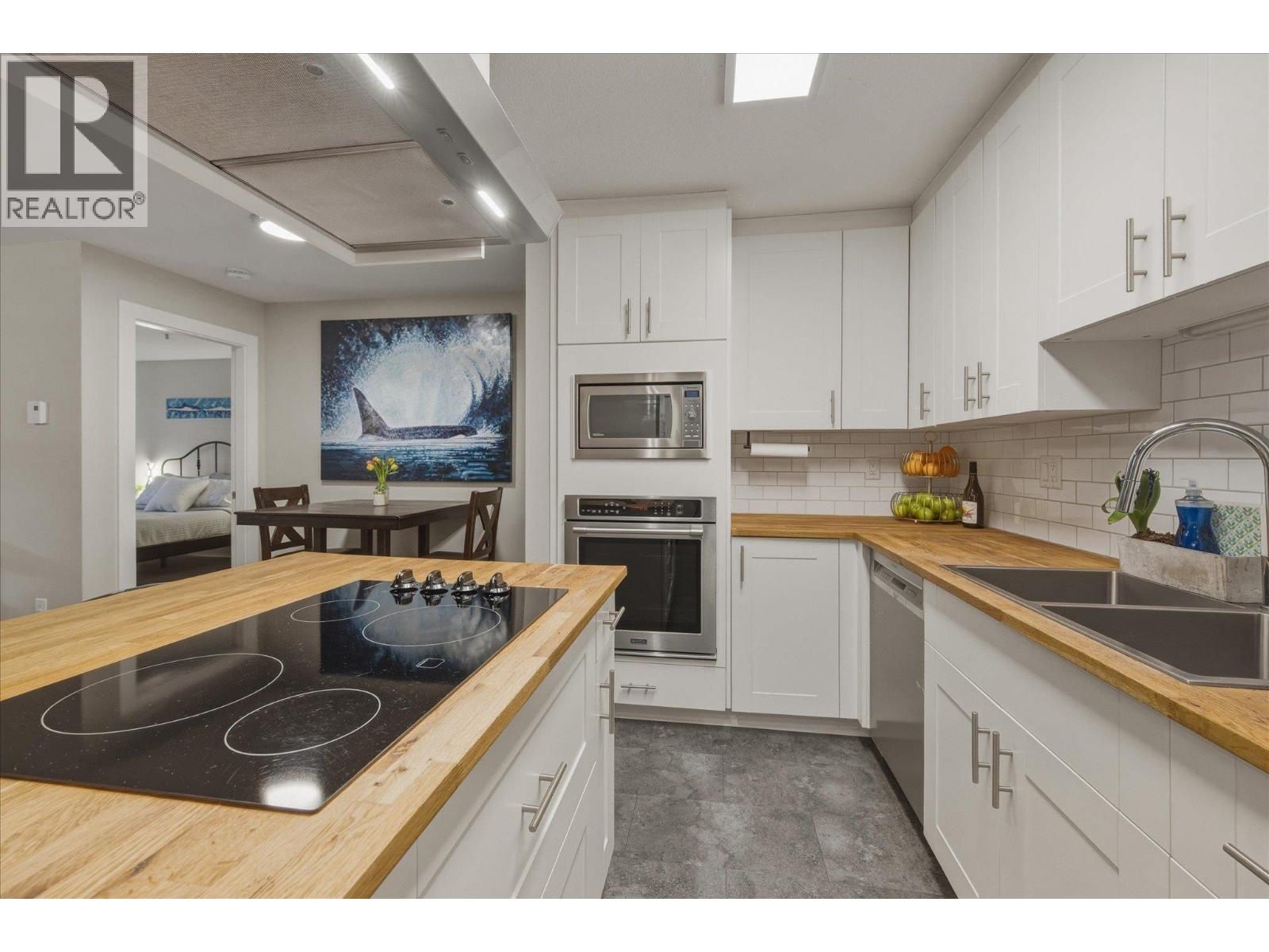 C102 40140 WILLOW CRESCENT, Squamish