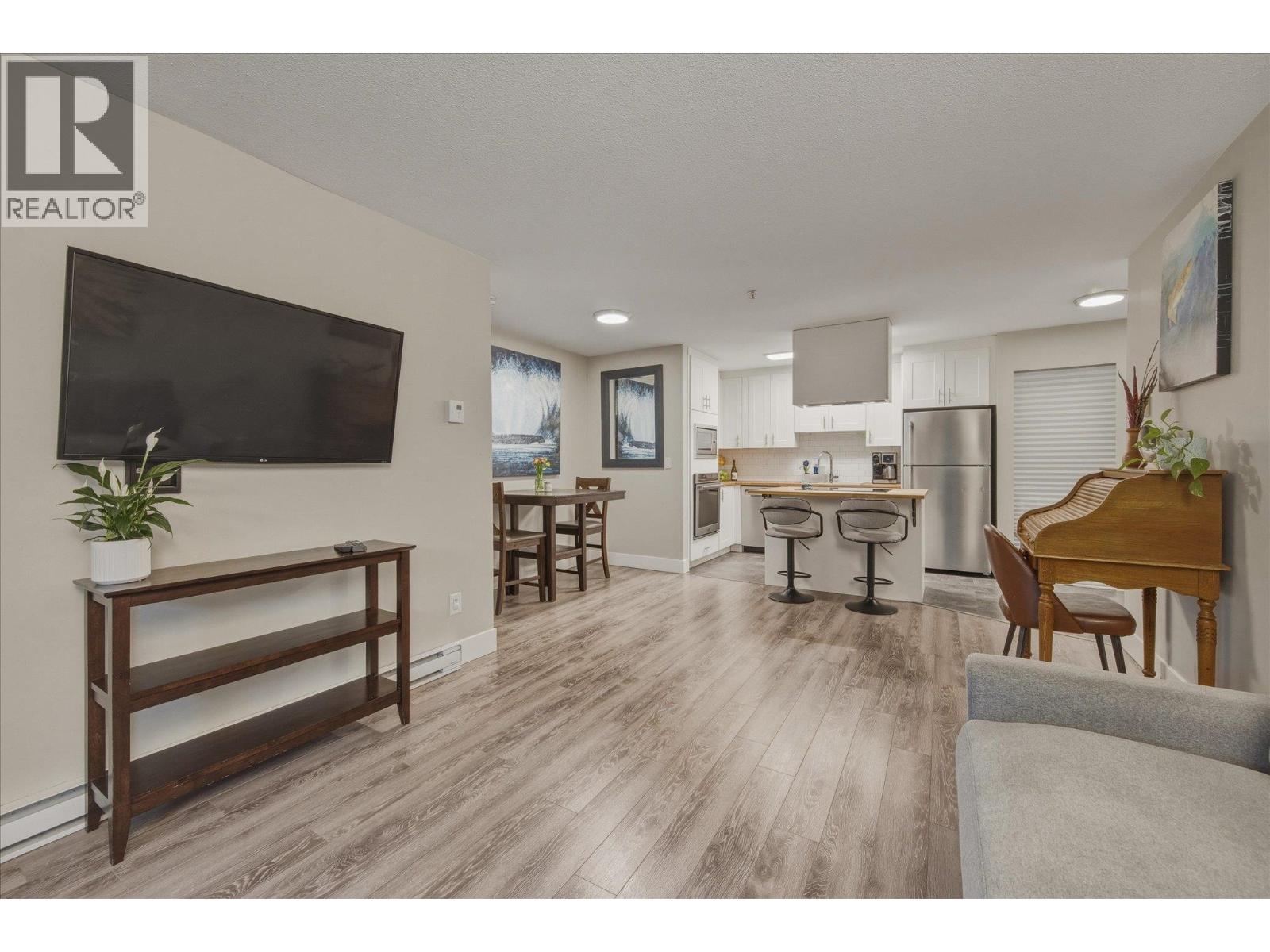 C102 40140 WILLOW CRESCENT, Squamish