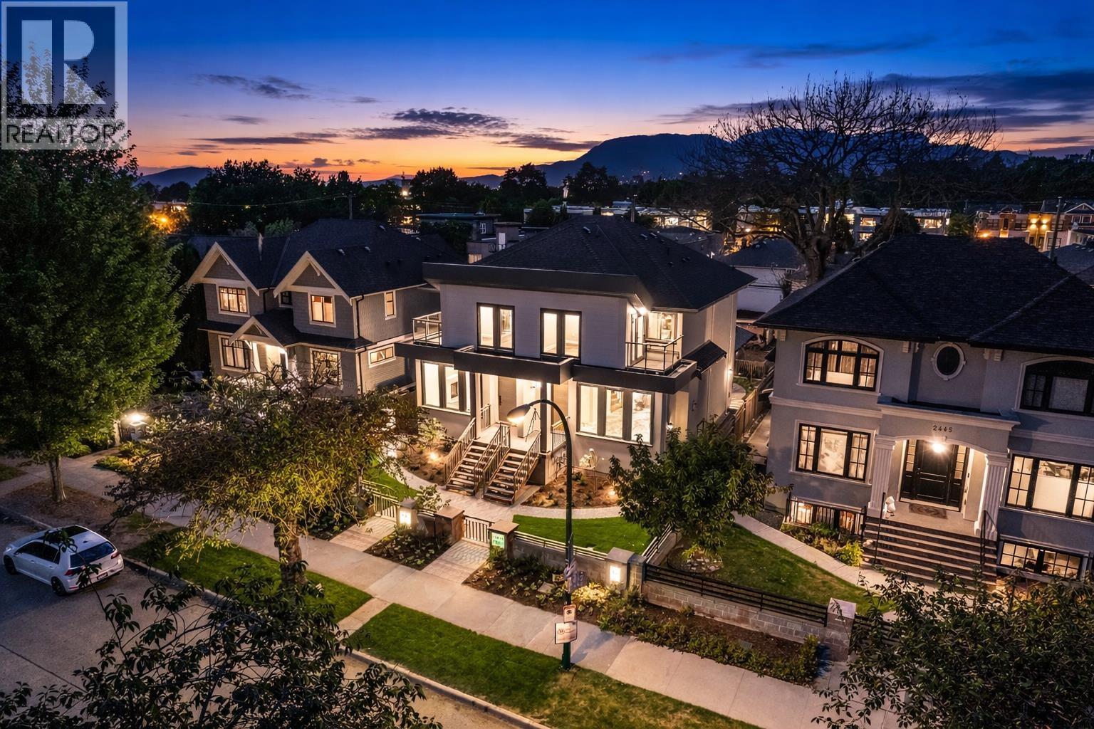 2455 10TH Avenue - photo 2