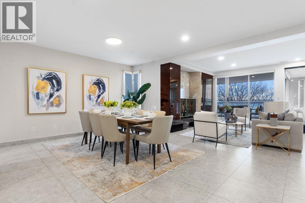 401 2015 BEACH AVENUE, Vancouver