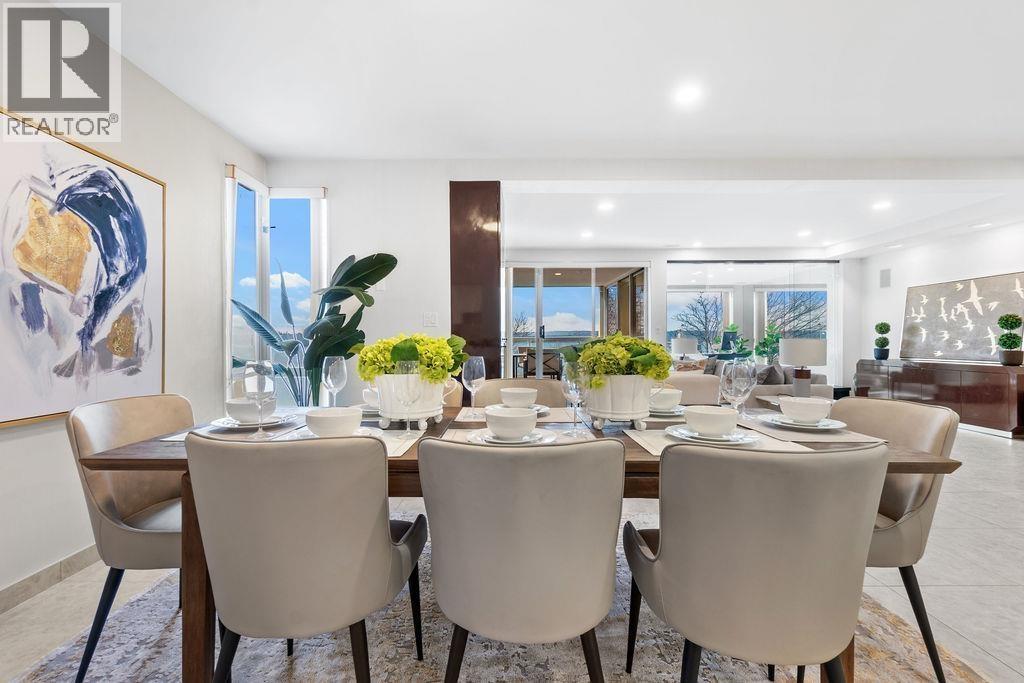 401 2015 BEACH AVENUE, Vancouver