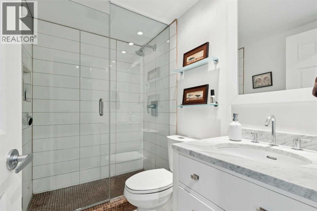 Single Family House for Sale in    Street NW Varsity Calgary 