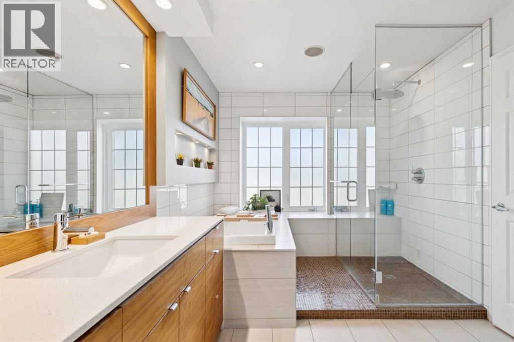 Single Family House for Sale in    Street NW Varsity Calgary 