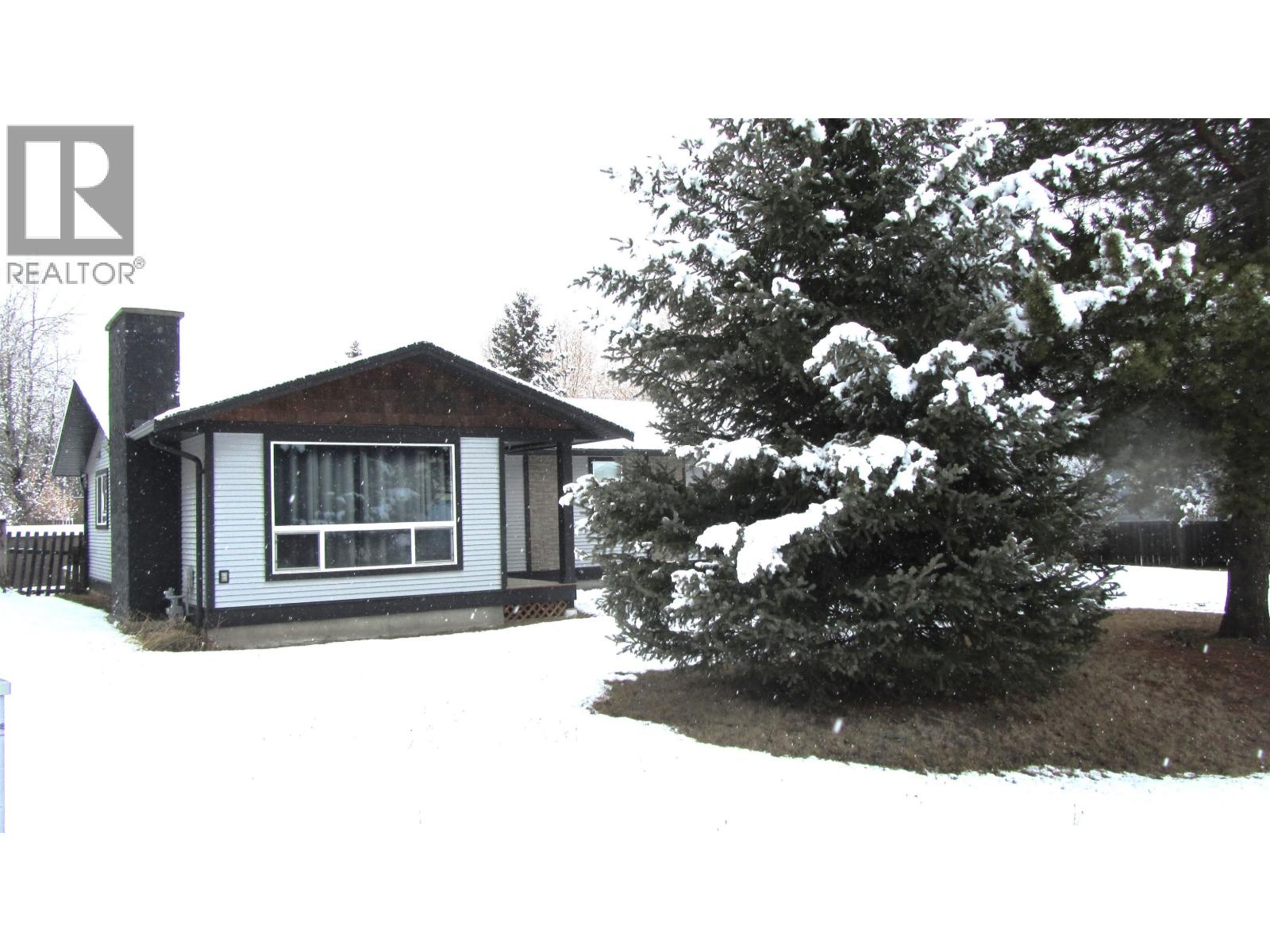 488 EVERGREEN CRESCENT - Image 3