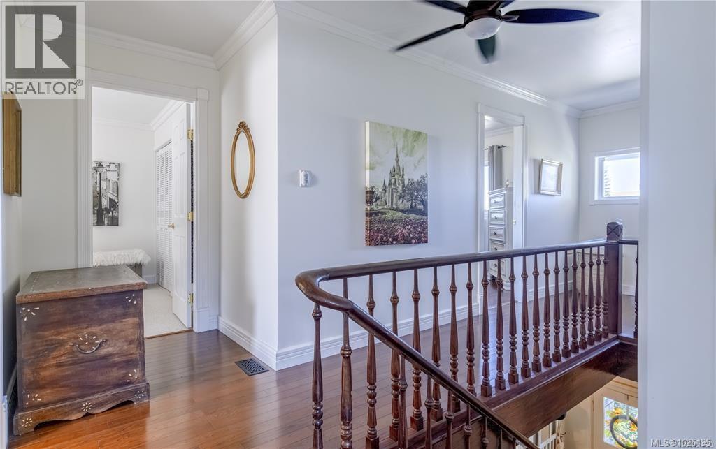 377 Milton St - 13