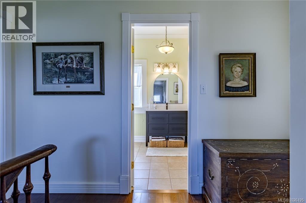 377 Milton St - 36