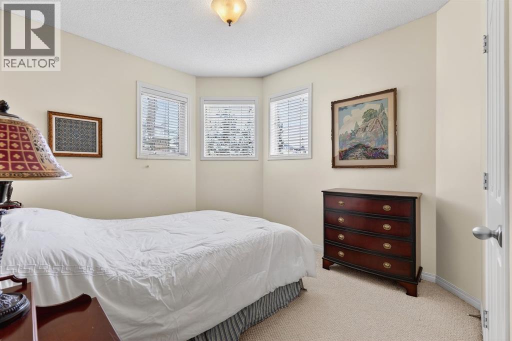 Single Family House Bi-level for Sale in  Mt Douglas Court SE McKenzie Lake Calgary 