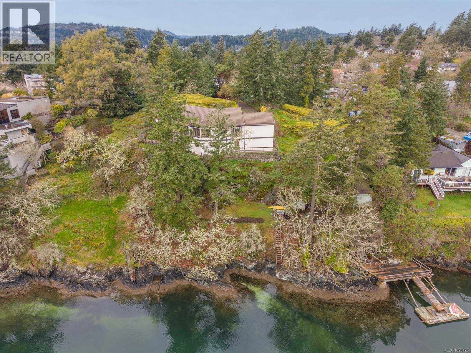  312 Bessborough Avenue, View Royal