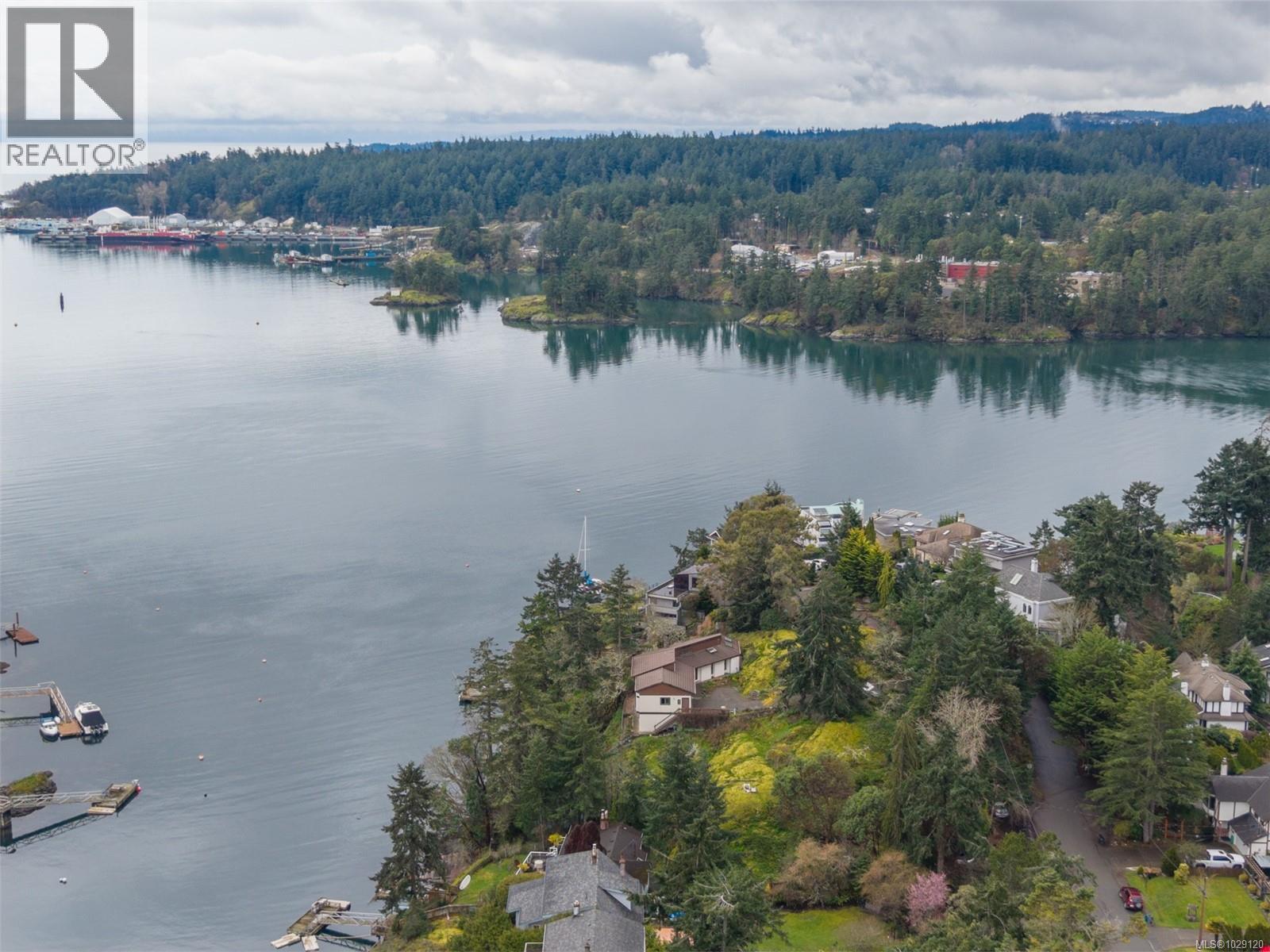  312 Bessborough Avenue, View Royal