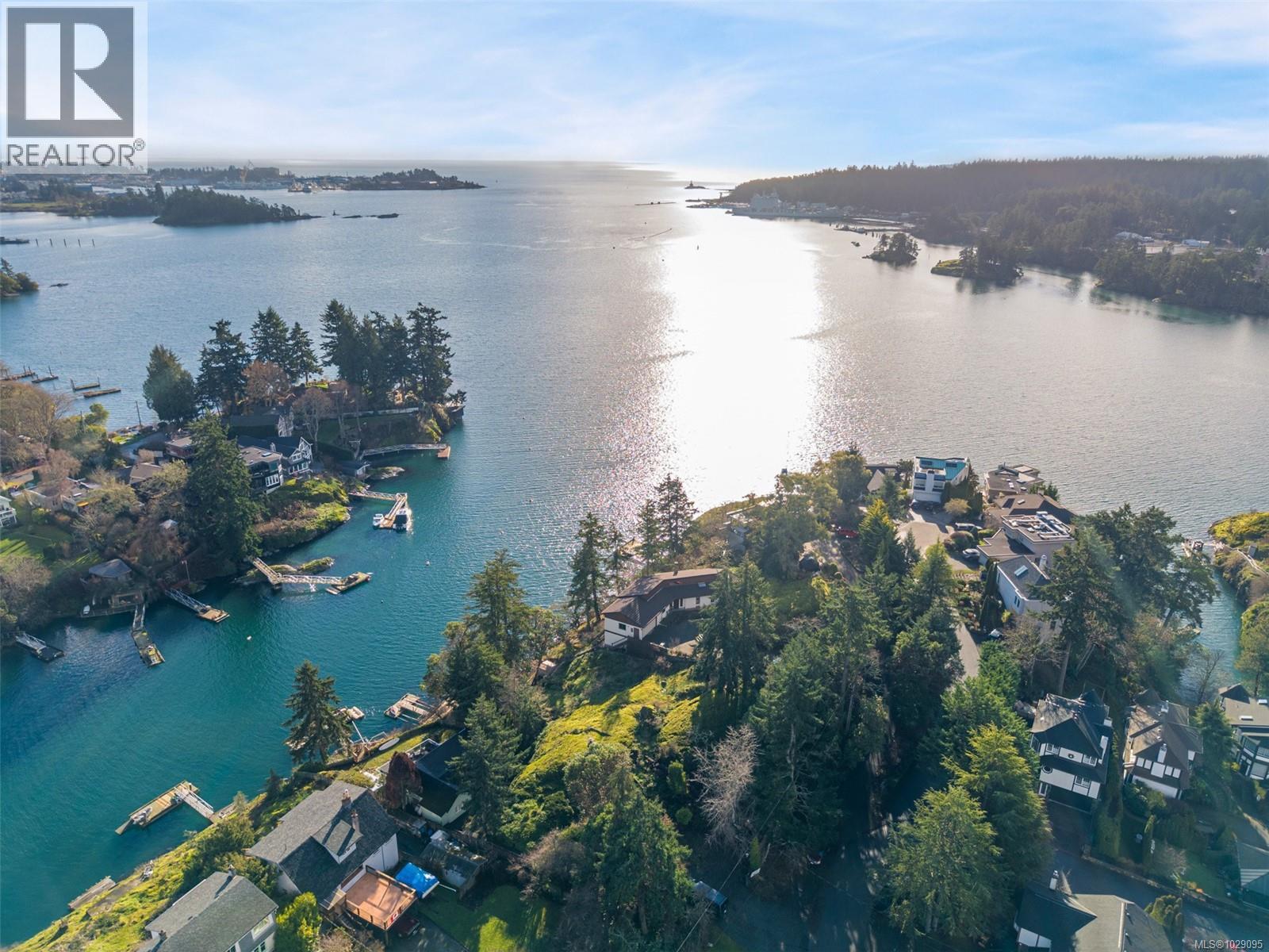  310 Bessborough Avenue, View Royal