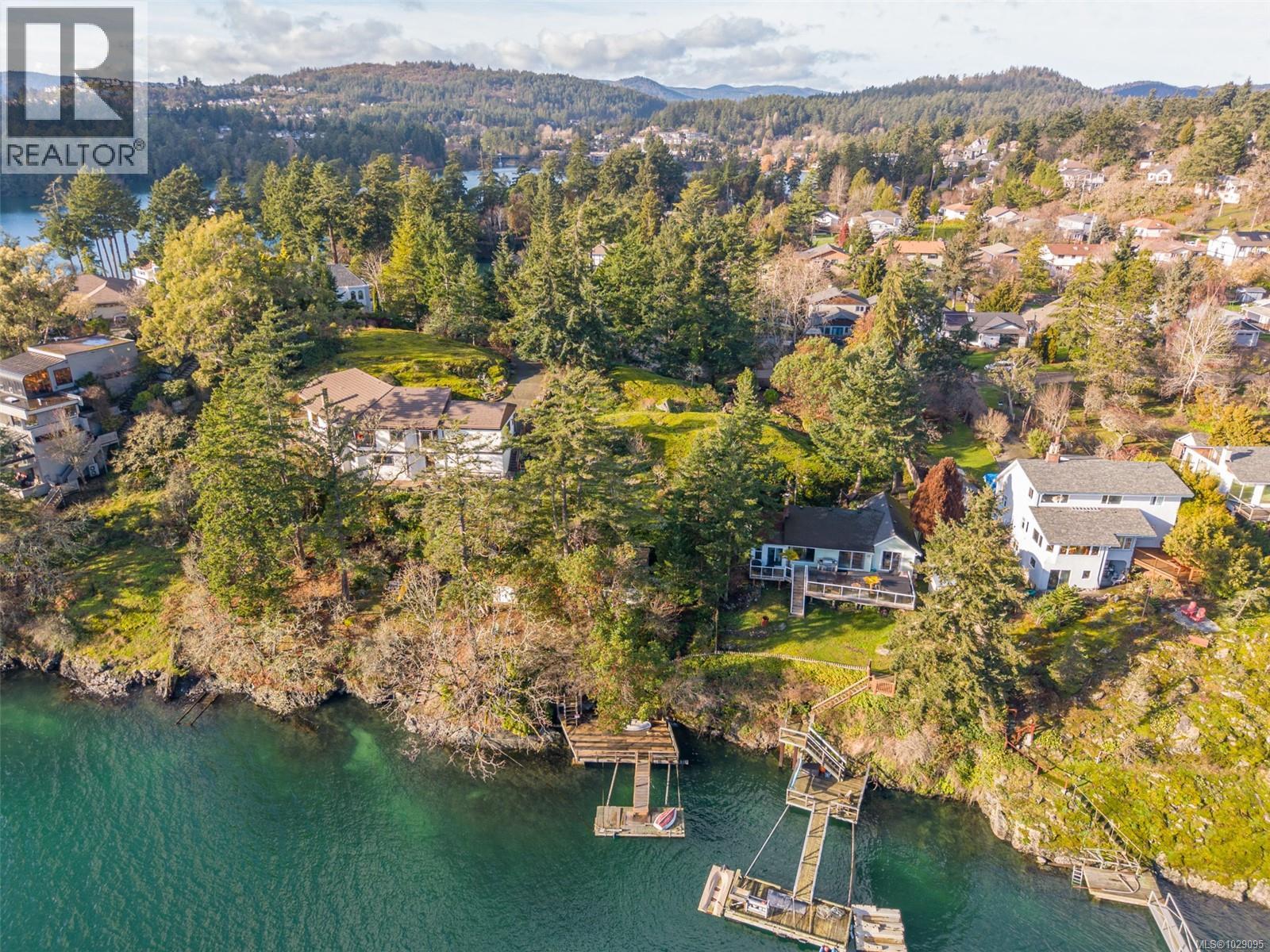  310 Bessborough Avenue, View Royal