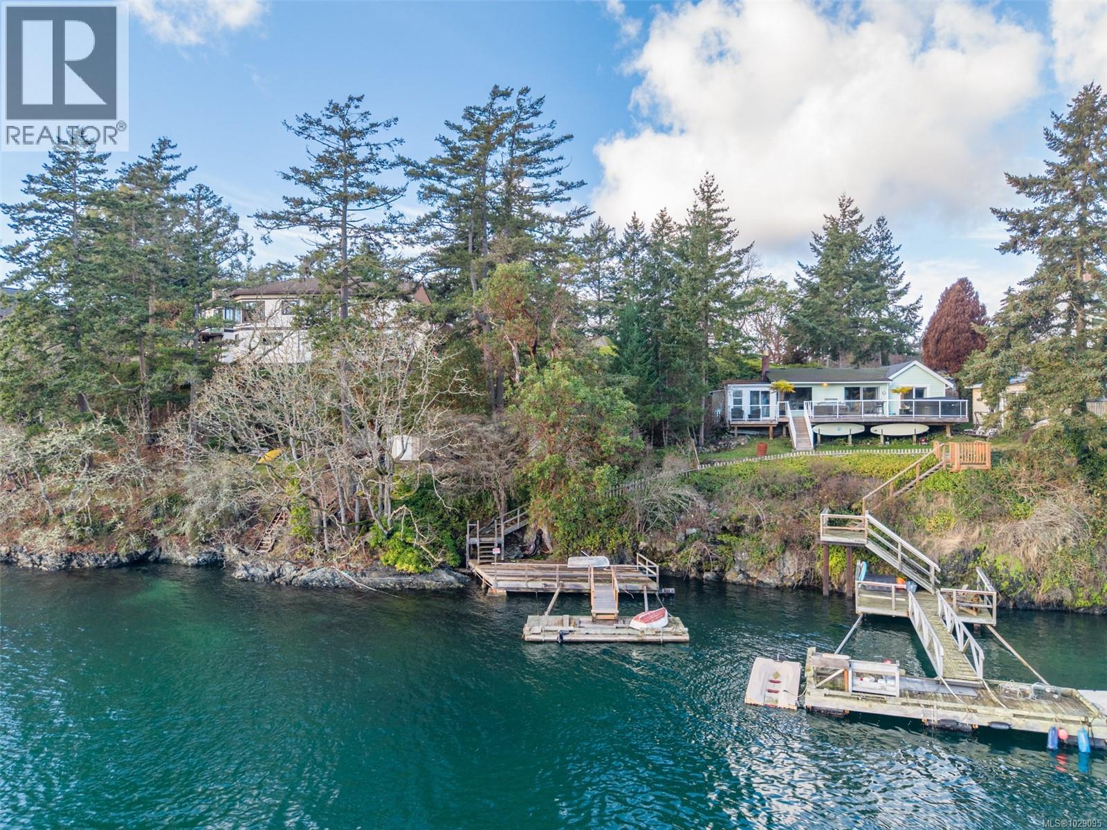  310 Bessborough Avenue, View Royal