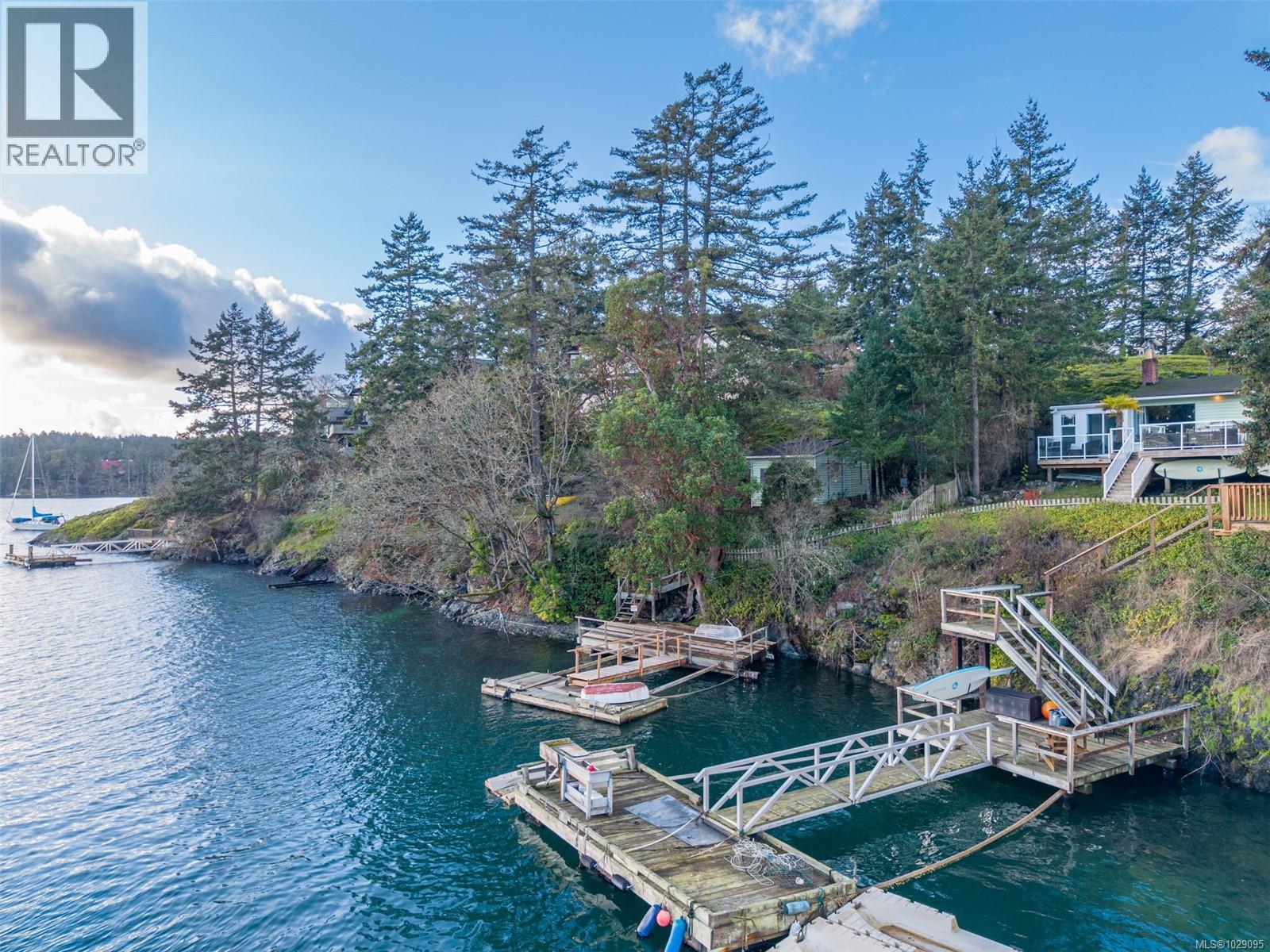  310 Bessborough Avenue, View Royal