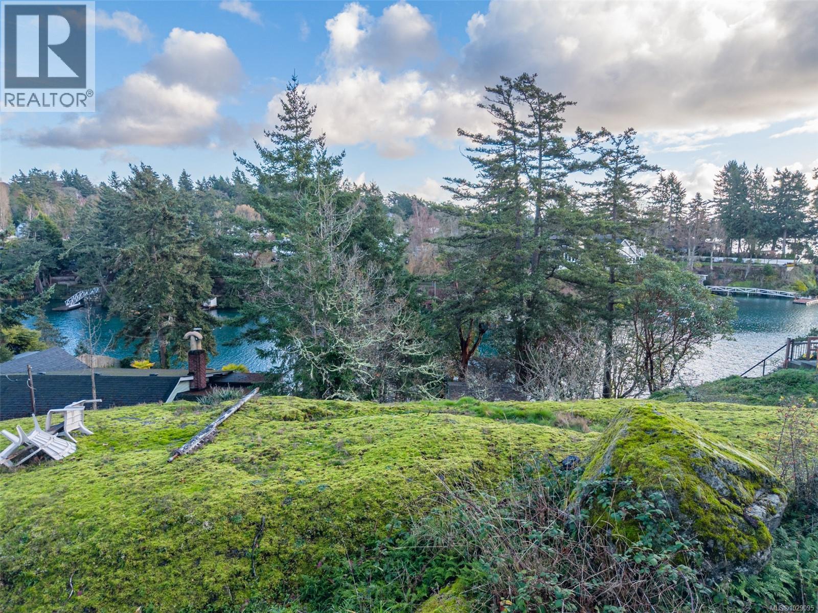  310 Bessborough Avenue, View Royal