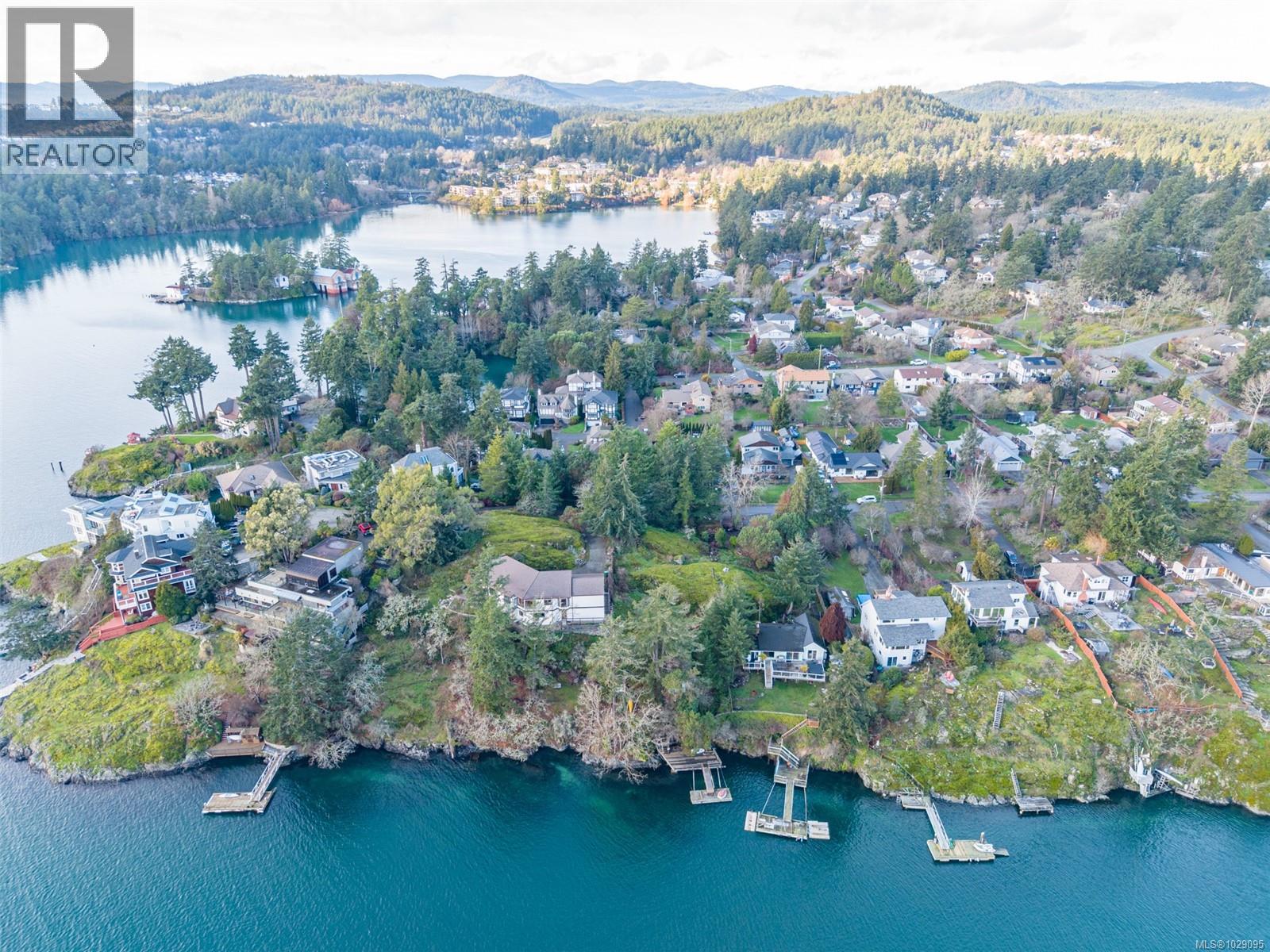  310 Bessborough Avenue, View Royal