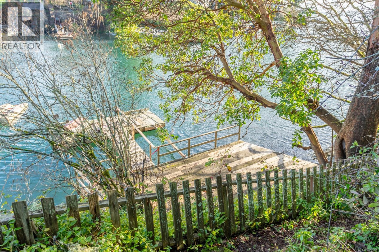  310 Bessborough Avenue, View Royal