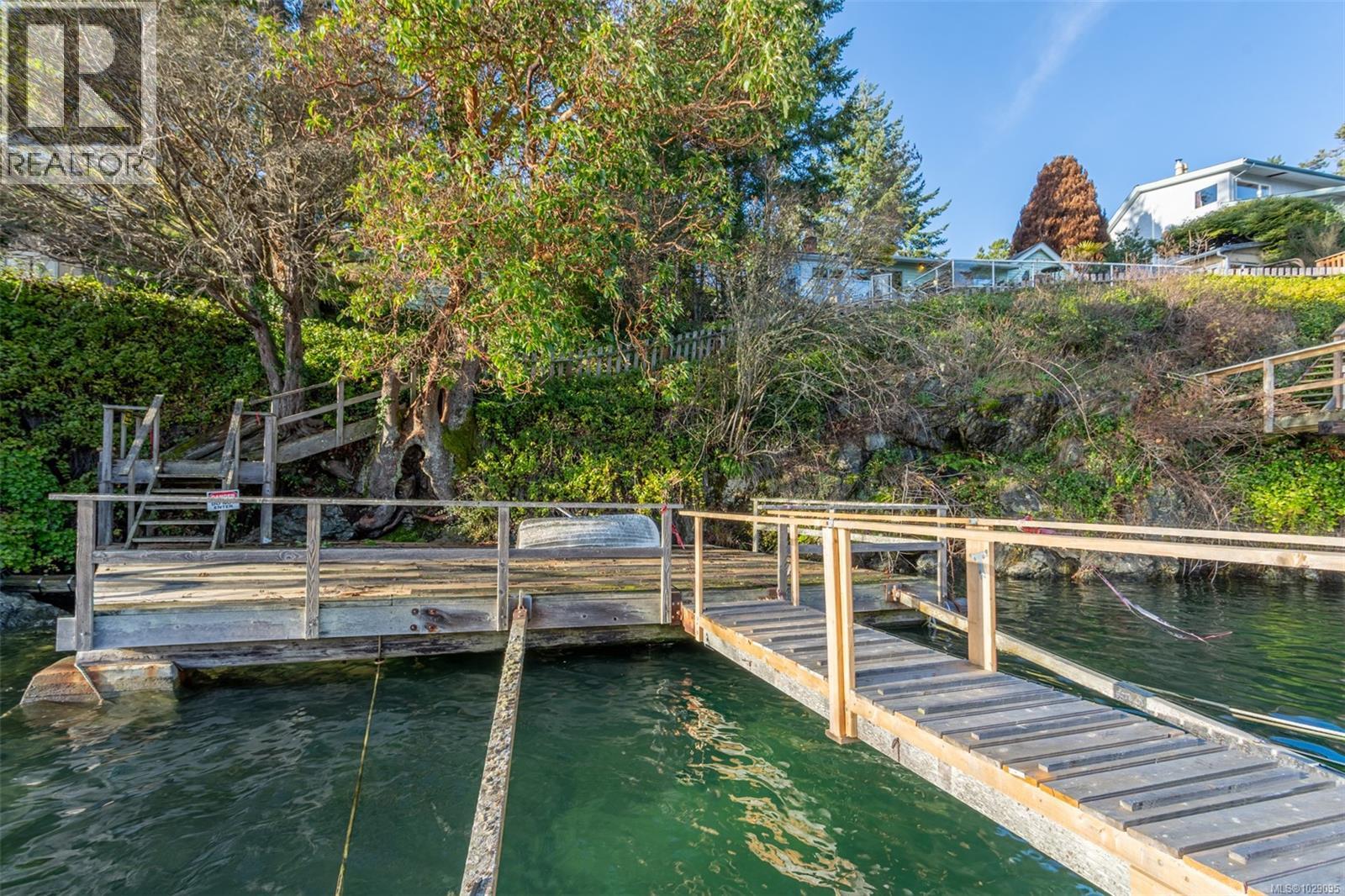  310 Bessborough Avenue, View Royal