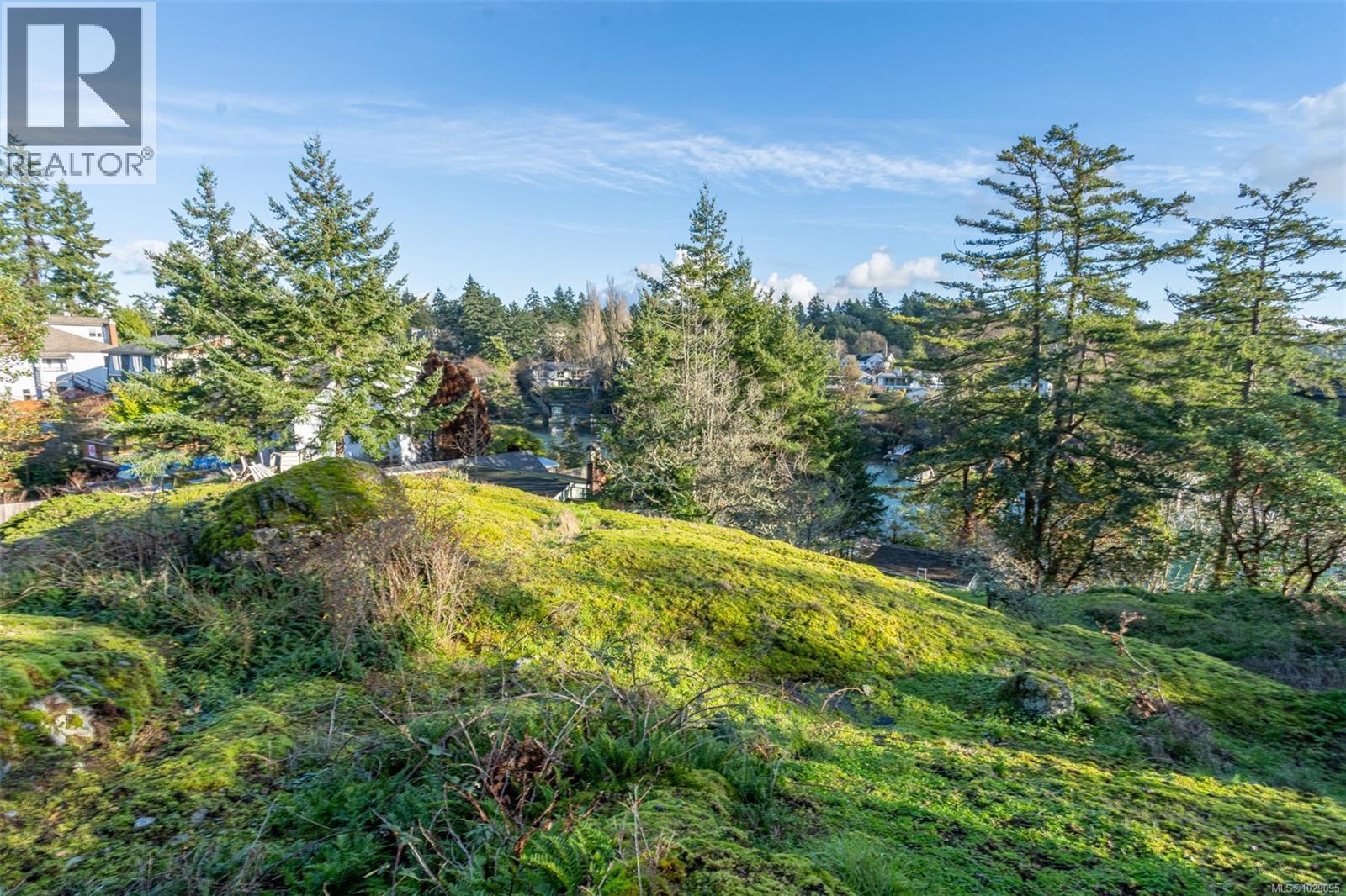  310 Bessborough Avenue, View Royal