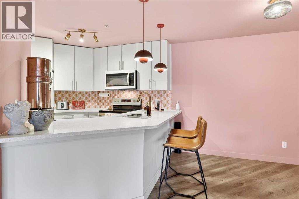 Single Family House for Sale in   Richard Place SW Lincoln Park Calgary 