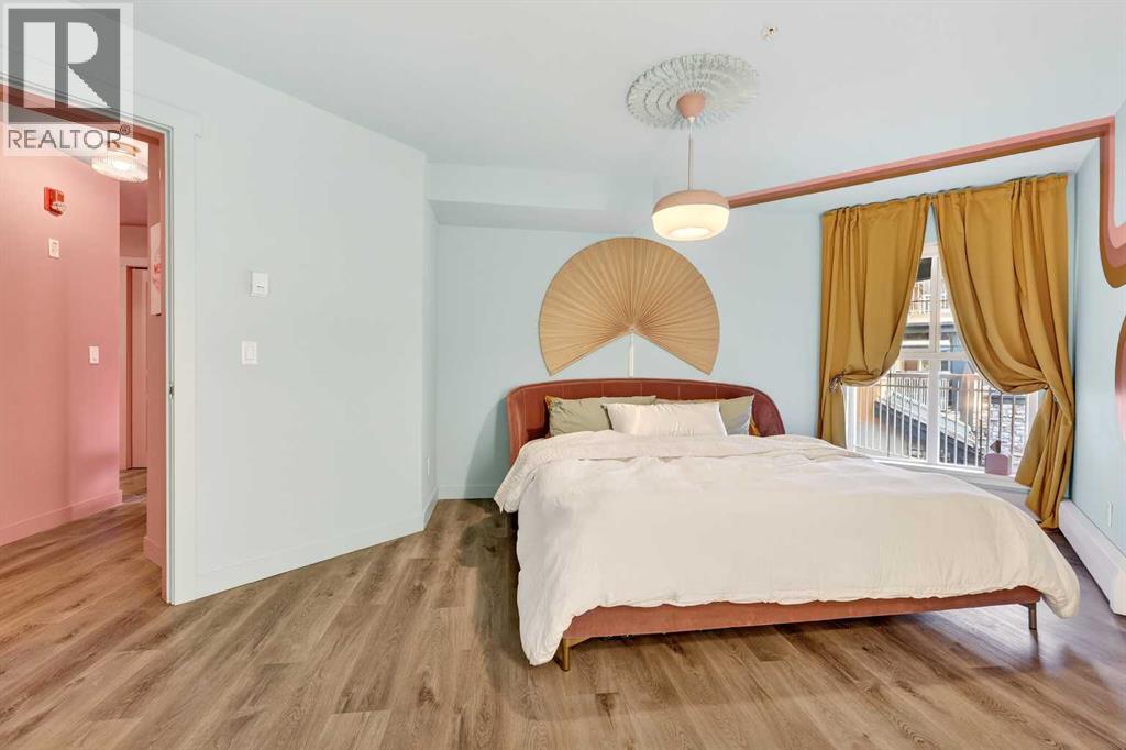 Single Family House for Sale in   Richard Place SW Lincoln Park Calgary 