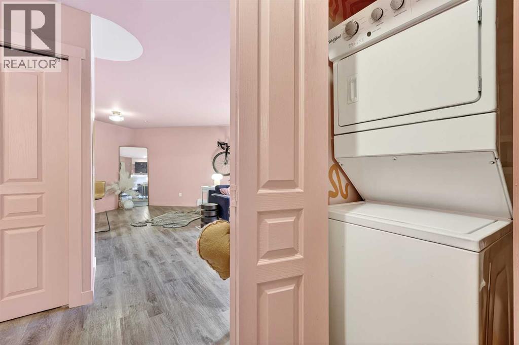 Single Family House for Sale in   Richard Place SW Lincoln Park Calgary 