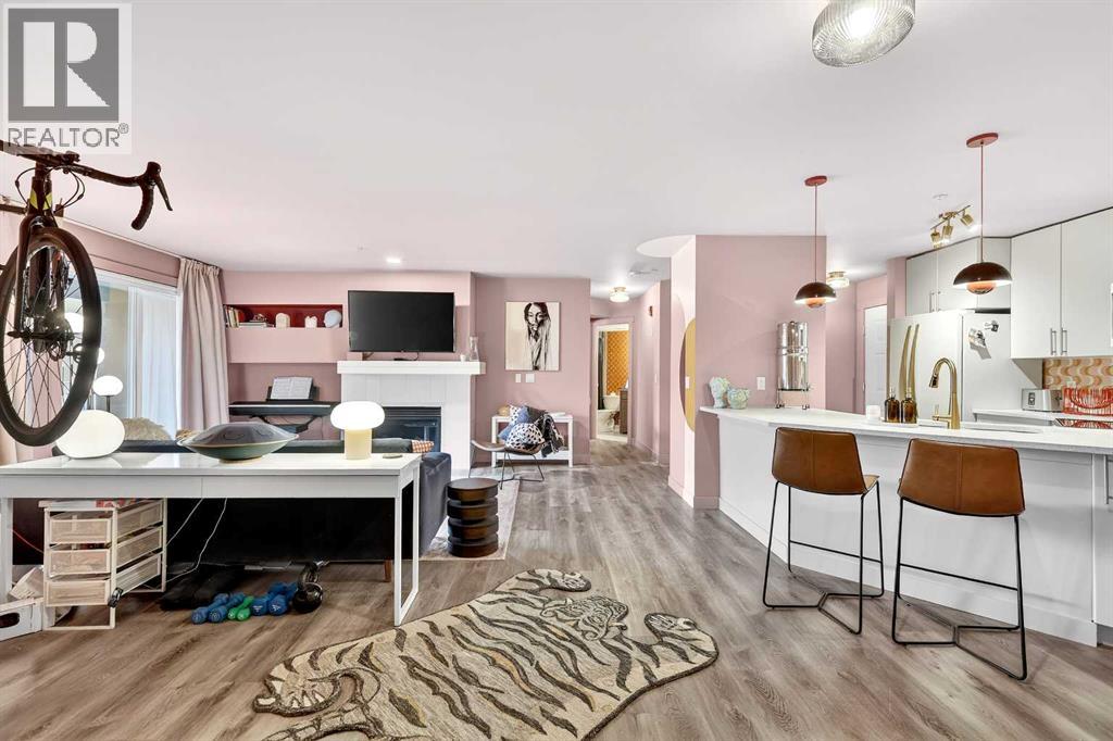 Single Family House for Sale in   Richard Place SW Lincoln Park Calgary 