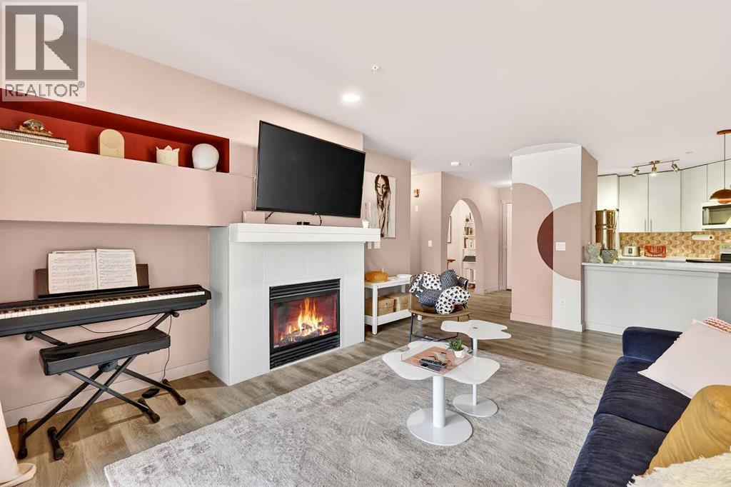 Single Family House for Sale in   Richard Place SW Lincoln Park Calgary 