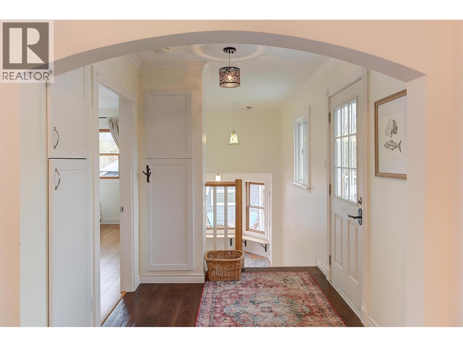 640 ROANOKE Avenue, Kelowna