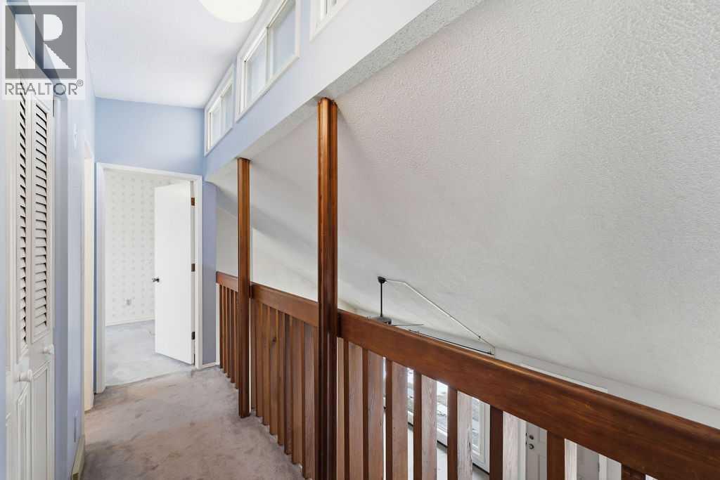 Single Family House for Sale in  Doverview Place SE Dover Calgary 