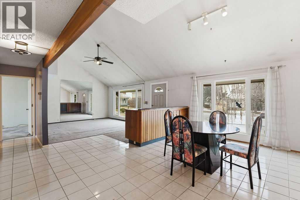 Single Family House for Sale in  Doverview Place SE Dover Calgary 