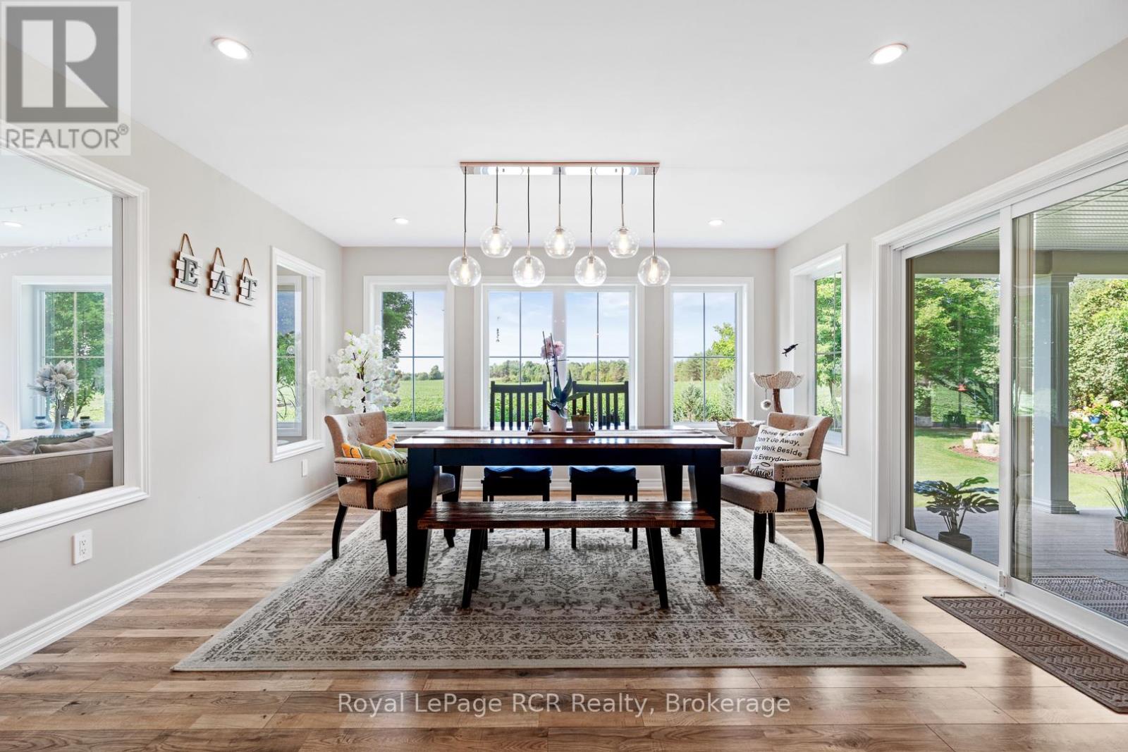 302769 DOUGLAS STREET - 30