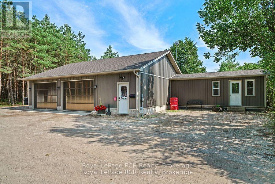 302769 DOUGLAS STREET - 9