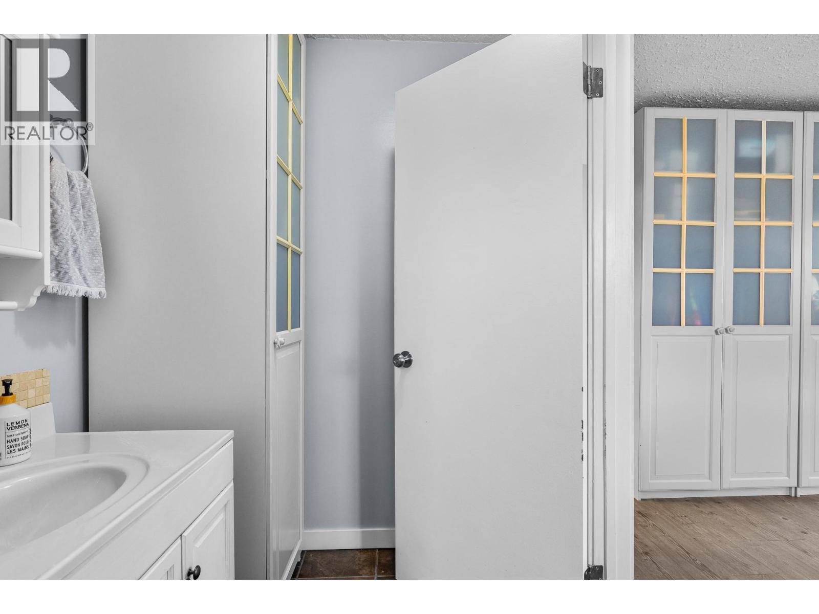 1665 Ufton Court Unit# 227, Kelowna