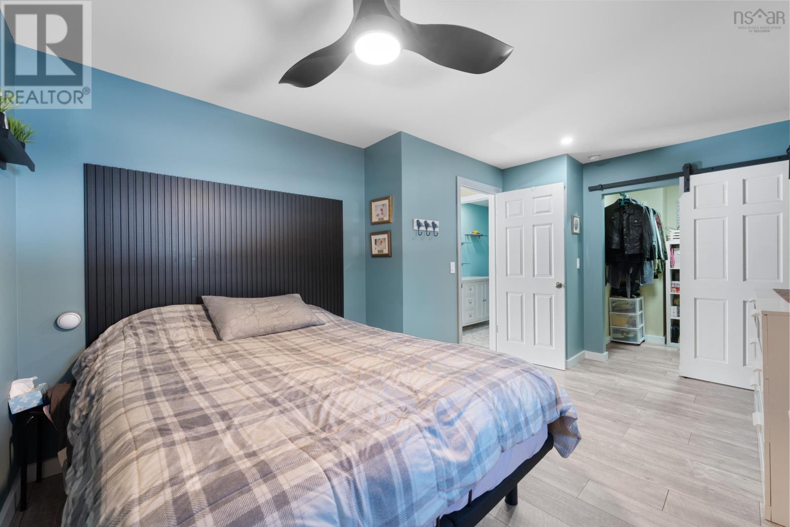 Property 22 of 41 of 31 Pleasant Street