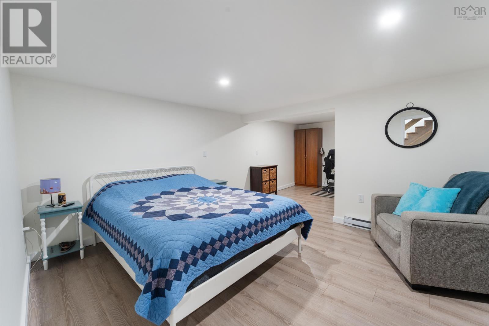 Property 26 of 41 of 31 Pleasant Street