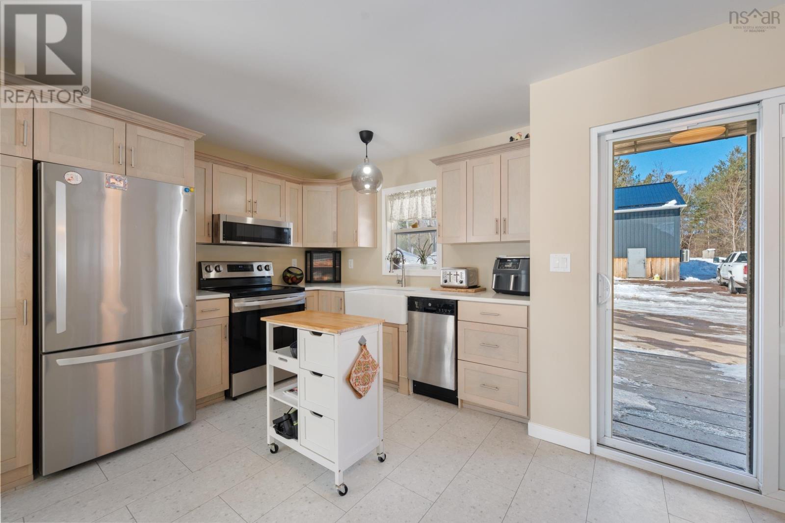 Property 12 of 41 of 31 Pleasant Street