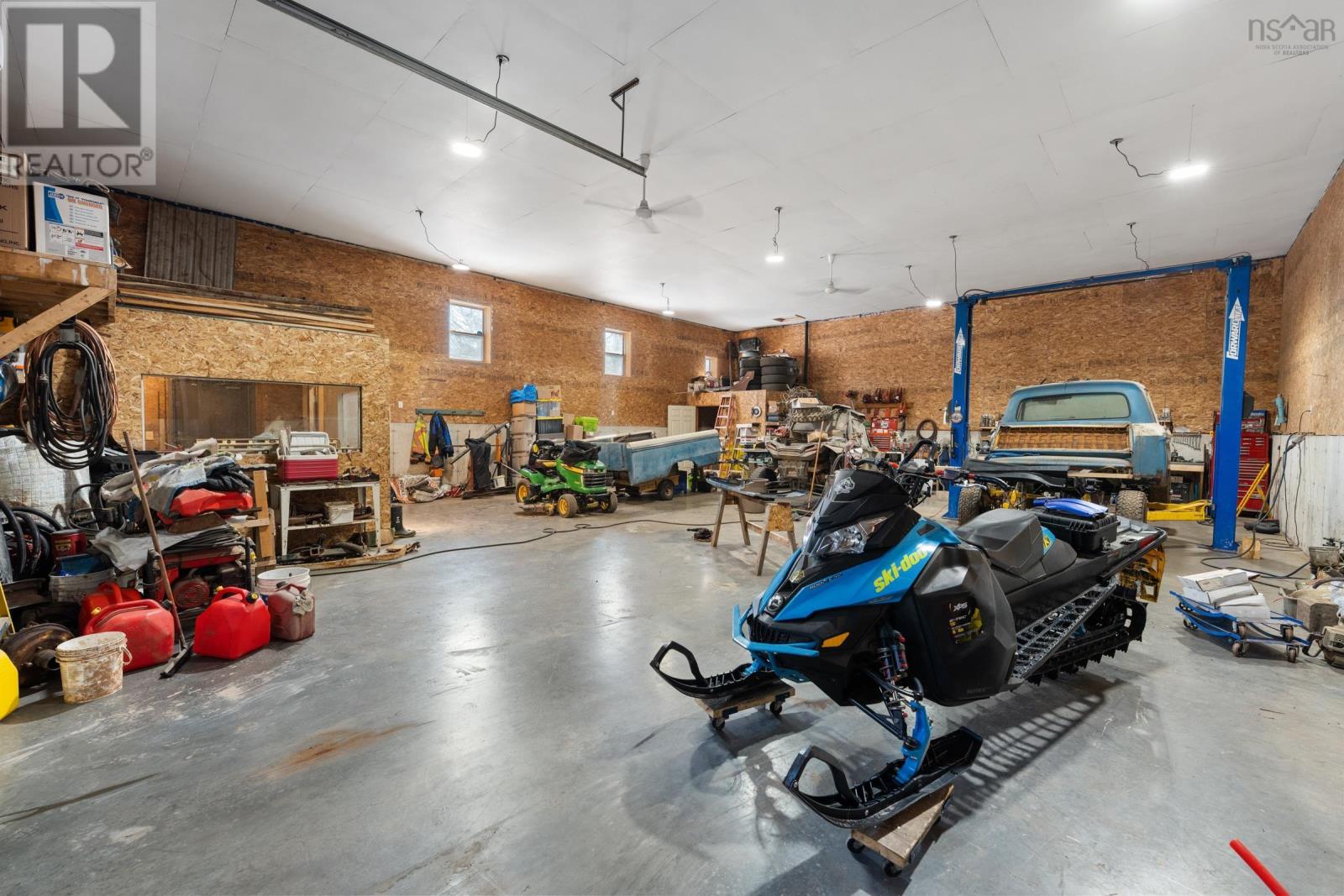 Property 33 of 41 of 31 Pleasant Street