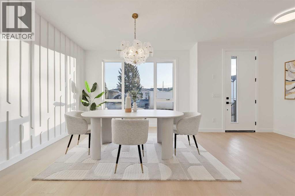 Single Family House for Sale in   Avenue NW Bowness Calgary 