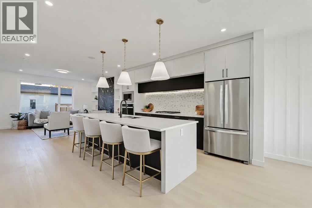 Single Family House for Sale in   Avenue NW Bowness Calgary 