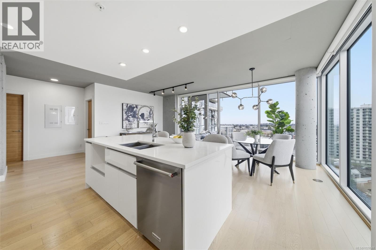 1202 989 Johnson St, Victoria