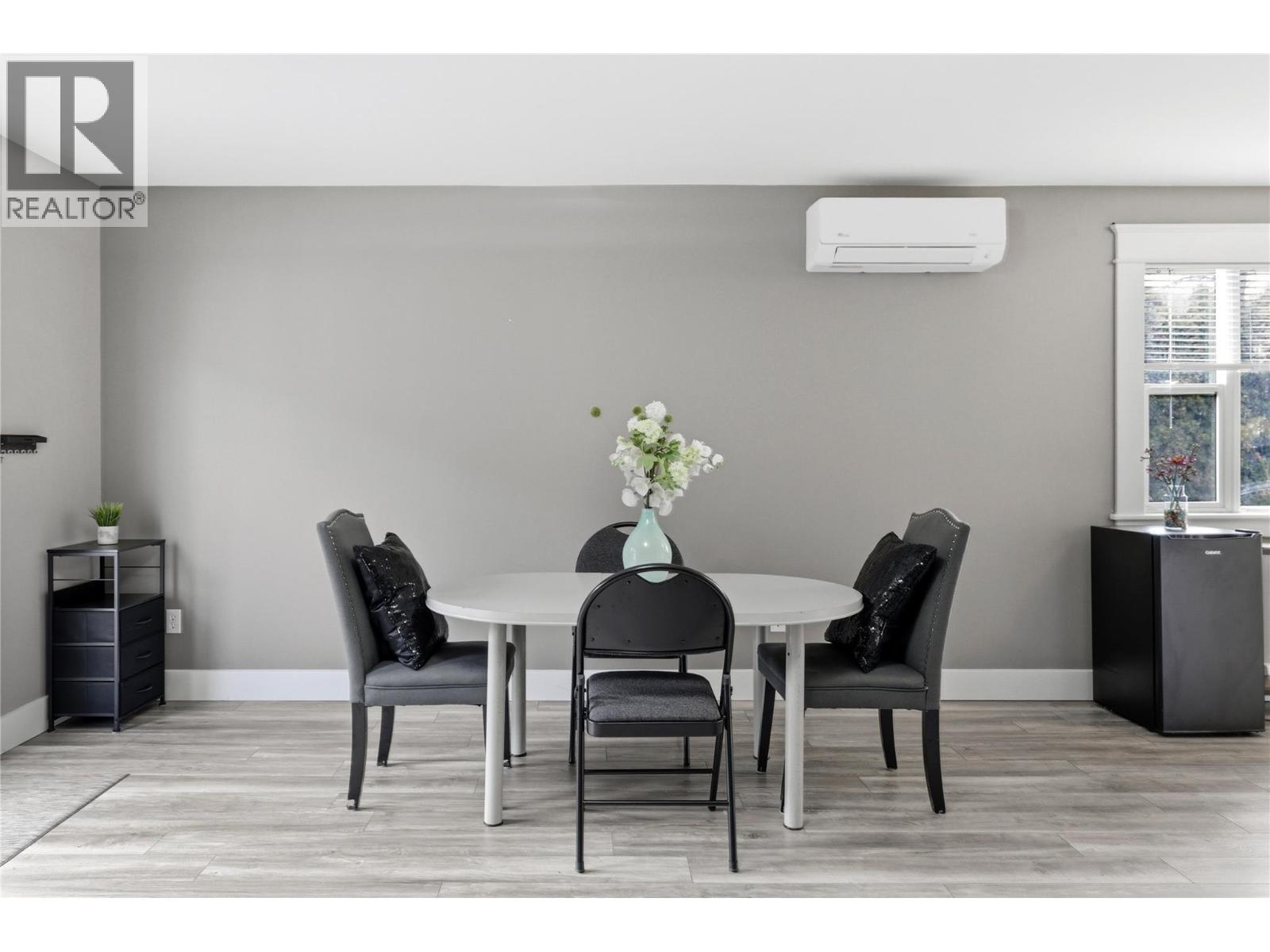 #9 500 Lester Road - 10