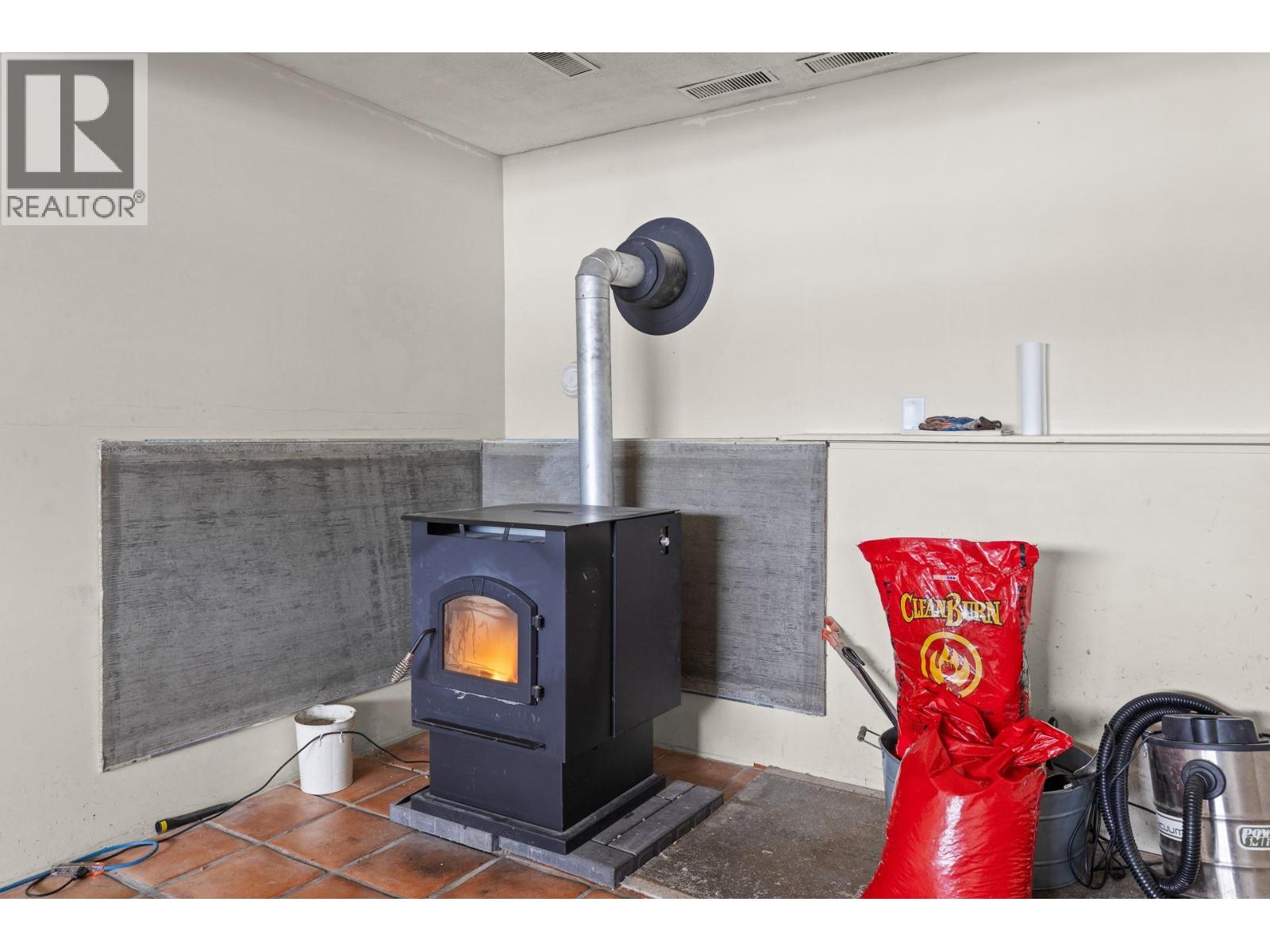 2001 Gallagher Road, Kelowna