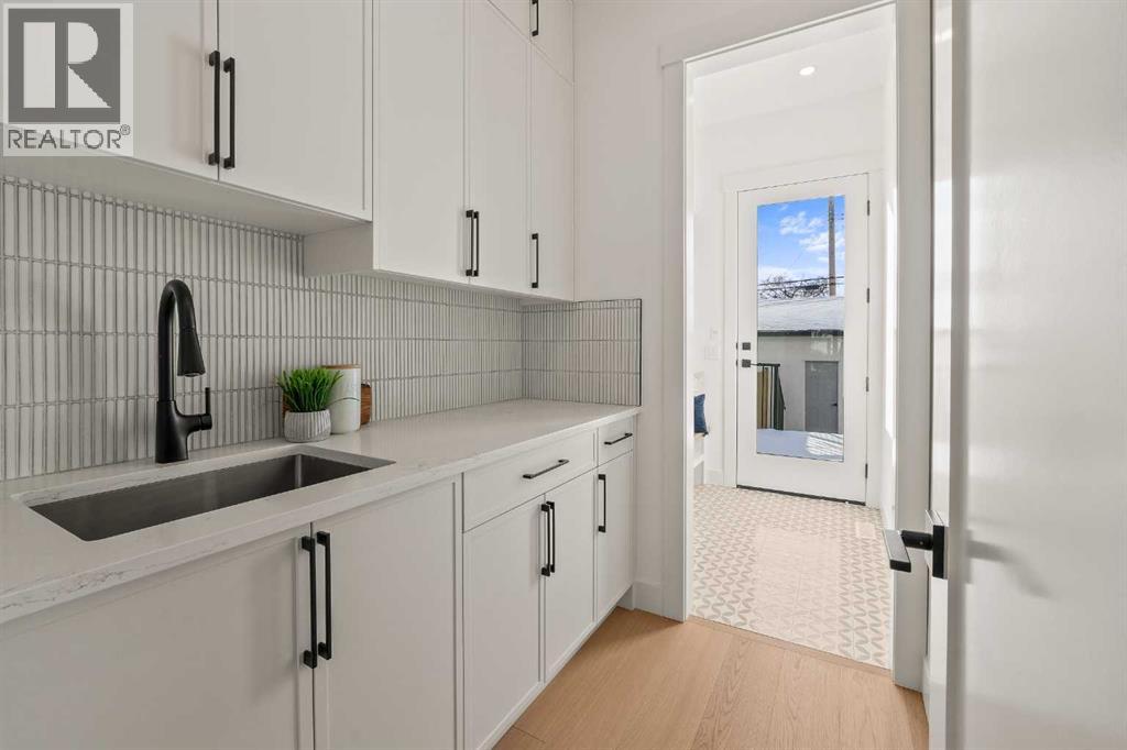 Single Family House for Sale in   Avenue NW Banff Trail Calgary 