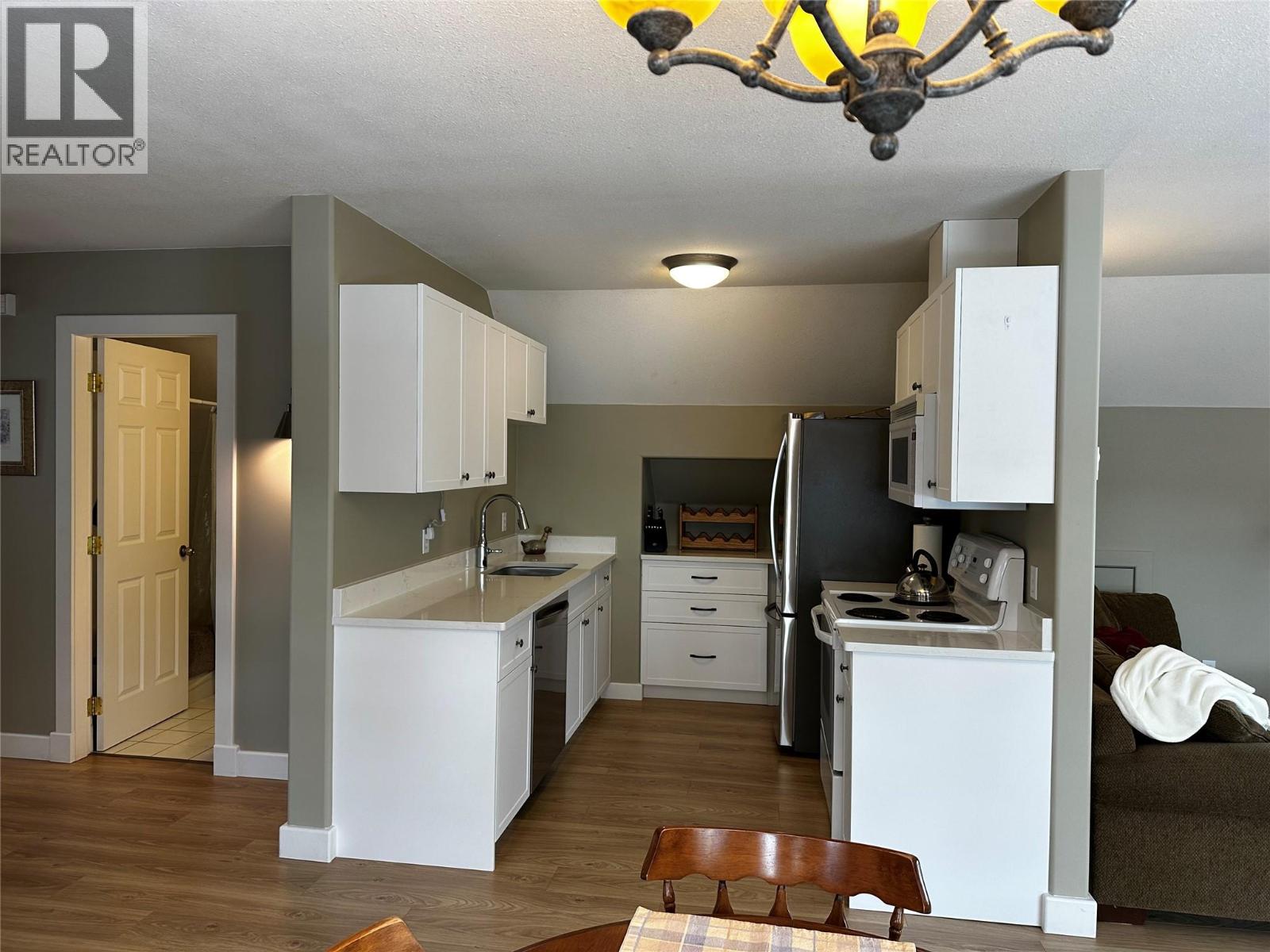 7245 Dunwaters Road, Kelowna